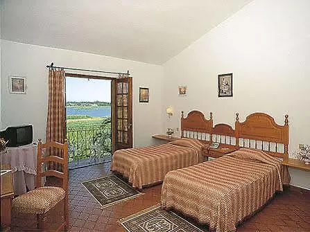 Отель Quinta Da Lagoa 3*