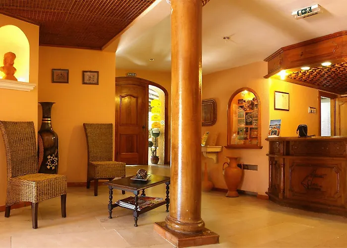 Quinta Da Lagoa Otel 3*